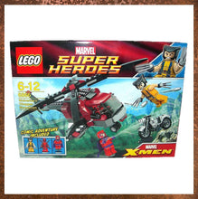 Load image into Gallery viewer, Lego 6866 Marvel X-Men Wolverine's Chopper Showdown with Deadpool & Magneto Minifigures - Gallery