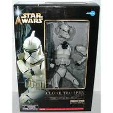 Load image into Gallery viewer, Star Wars Attack of The Clones Kotobukiya Artfx 1/7 Scale Clone Trooper Vinyl Model Kit - Front