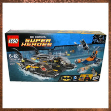 Load image into Gallery viewer, LEGO 76034 DC Batman Batboat Harbour Pursuit - Gallery