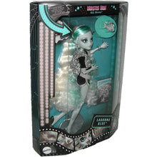 Load image into Gallery viewer, Monster High Reel Drama Lagoona Blue Doll HKN30 Left view