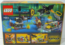 Load image into Gallery viewer, LEGO DC The Batman Movie Scarecrow Fearful Face-off - 70913 - Back of box
